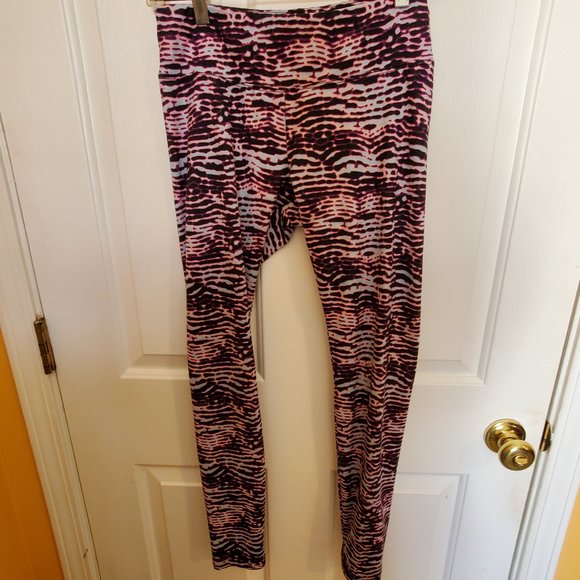 BALANCED COLLECTION Activewear Leggings - Picture 2 of 3